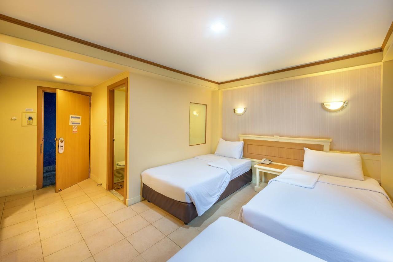 Patong Beachfront Boutique Hotel Экстерьер фото
