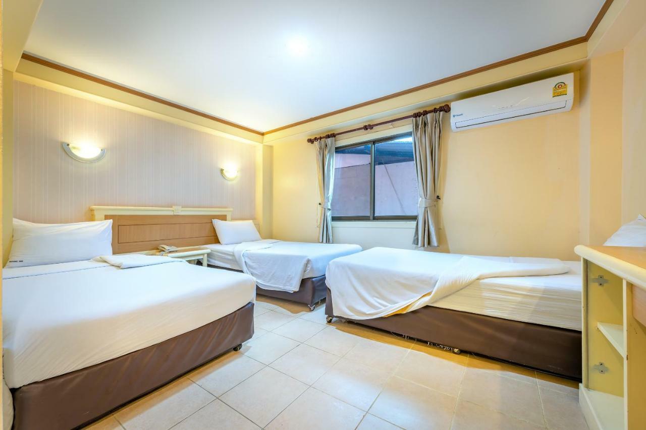 Patong Beachfront Boutique Hotel Экстерьер фото