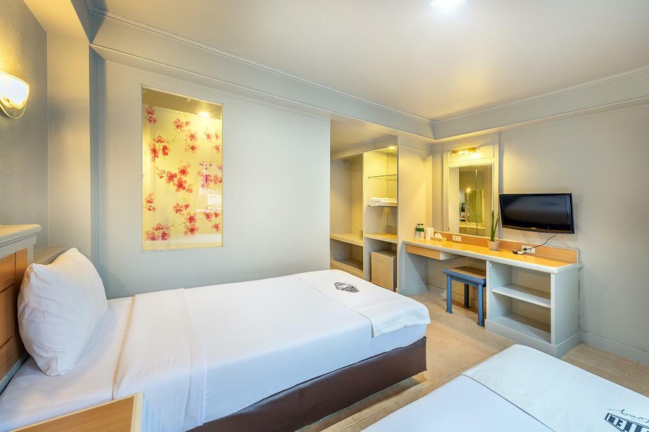 Patong Beachfront Boutique Hotel Экстерьер фото