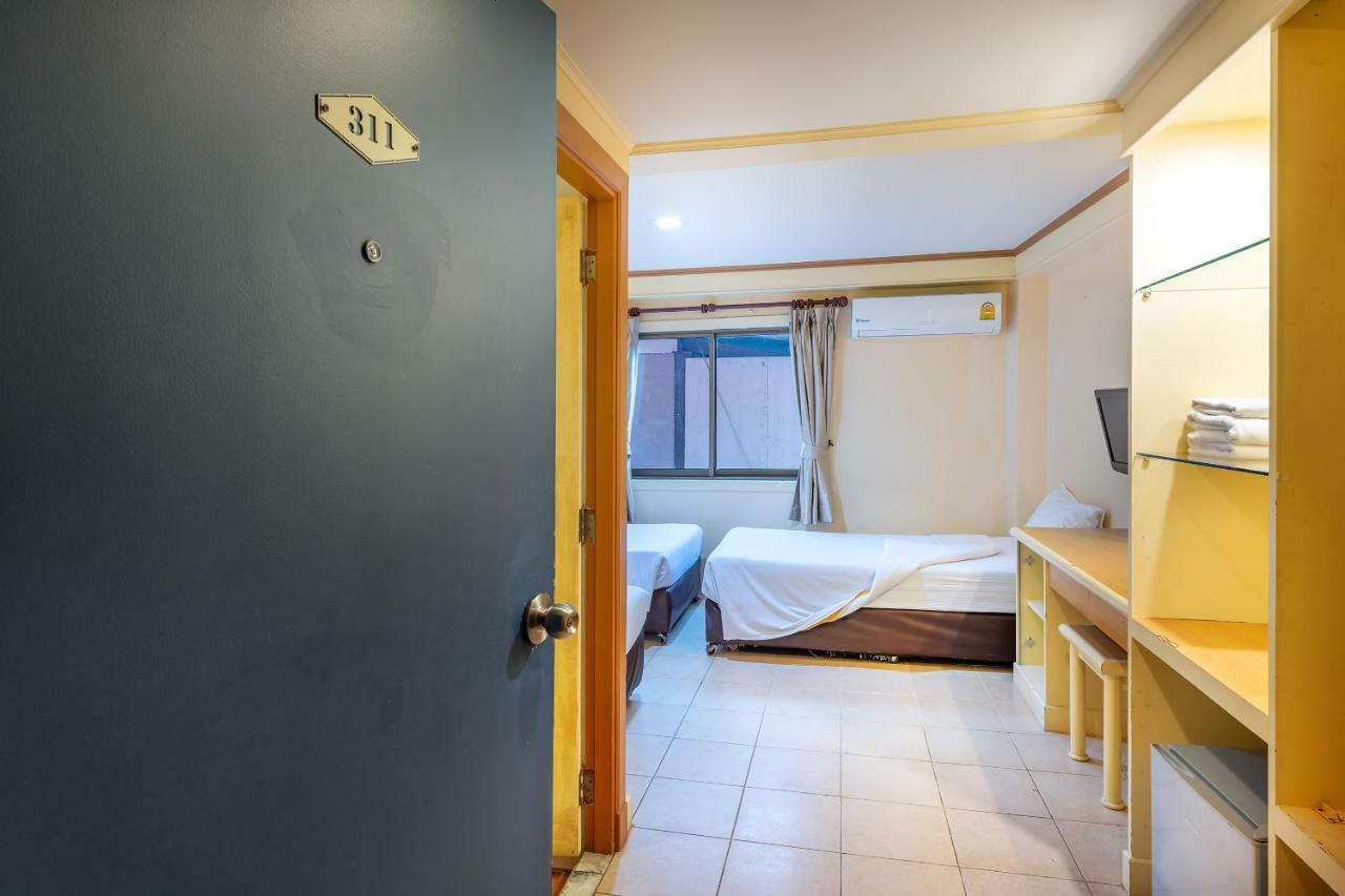 Patong Beachfront Boutique Hotel Экстерьер фото